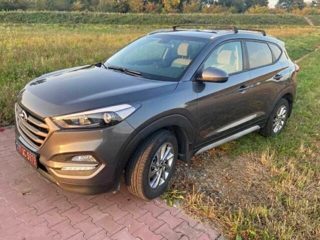 Хендай Туксон 2017 в Киеве на Automoto.ua Серый Хендай Туксон, объемом двигателя 2 л и пробегом 98 тыс. км за 12999 $, фото 1 на Automoto.ua
