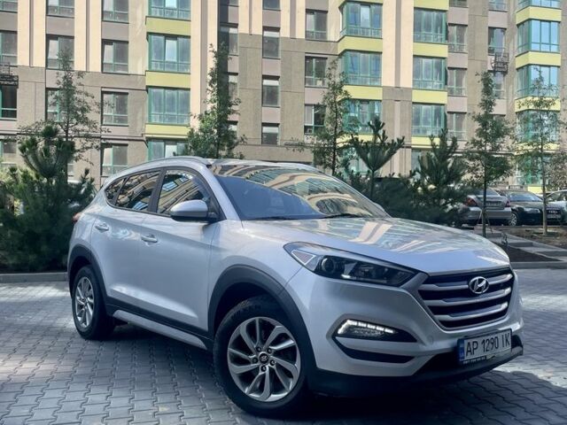 Хендай Туксон 2018 в Киеве на Automoto.ua Серый Хендай Туксон, объемом двигателя 2 л и пробегом 217 тыс. км за 14600 $, фото 1 на Automoto.ua