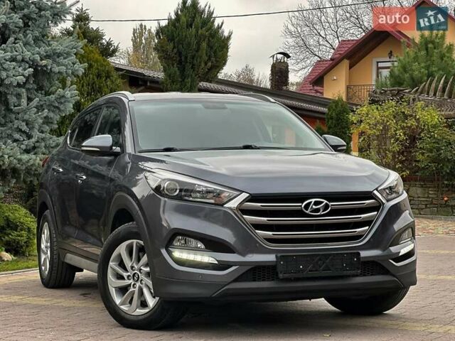 Хендай Туксон 2018 в Каменце-Подольском на Automoto.ua Серый Хендай Туксон, объемом двигателя 2 л и пробегом 72 тыс. км за 18800 $, фото 1 на Automoto.ua