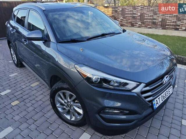 Серый Хендай Туксон, объемом двигателя 2 л и пробегом 68 тыс. км за 15500 $, фото 1 на Automoto.ua