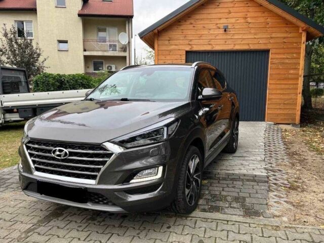 Серый Хендай Туксон, объемом двигателя 2 л и пробегом 87 тыс. км за 12100 $, фото 1 на Automoto.ua