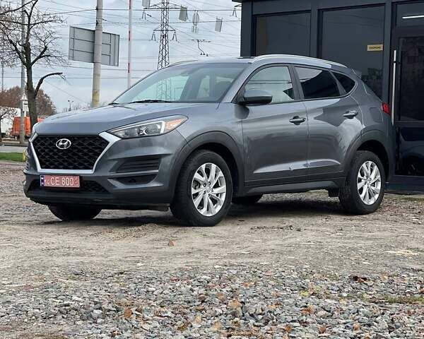 Сірий Хендай Туксон, об'ємом двигуна 2.4 л та пробігом 181 тис. км за 15300 $, фото 1 на Automoto.ua