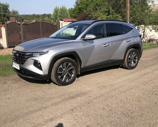 Серый Хендай Туксон, объемом двигателя 2 л и пробегом 42 тыс. км за 26000 $, фото 1 на Automoto.ua