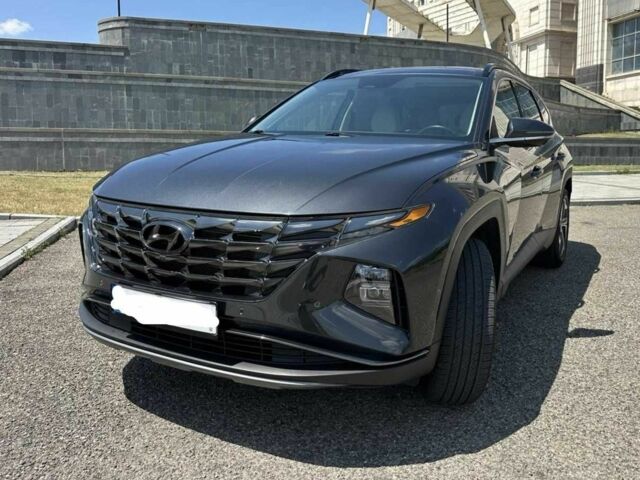 Серый Хендай Туксон, объемом двигателя 0 л и пробегом 107 тыс. км за 16500 $, фото 1 на Automoto.ua