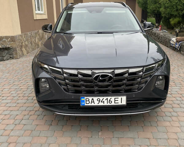 Серый Хендай Туксон, объемом двигателя 1.6 л и пробегом 95 тыс. км за 33000 $, фото 1 на Automoto.ua