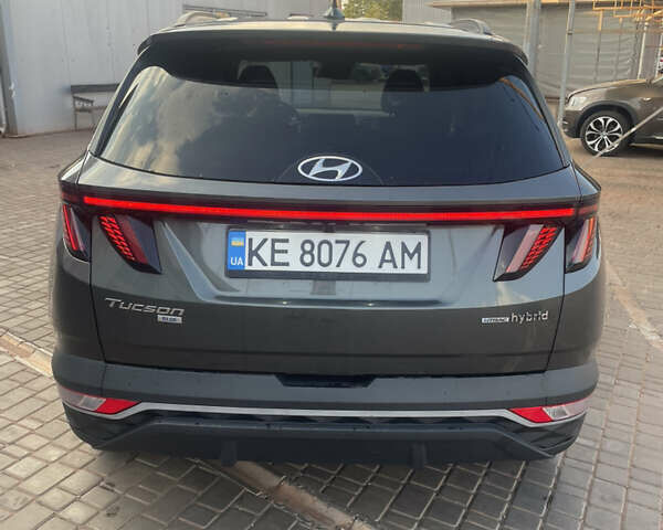 Серый Хендай Туксон, объемом двигателя 1.6 л и пробегом 28 тыс. км за 24600 $, фото 1 на Automoto.ua