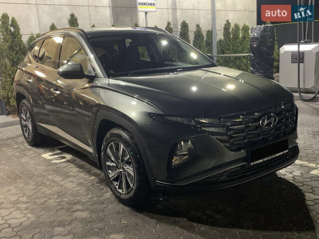 Серый Хендай Туксон, объемом двигателя 2 л и пробегом 1 тыс. км за 28149 $, фото 1 на Automoto.ua
