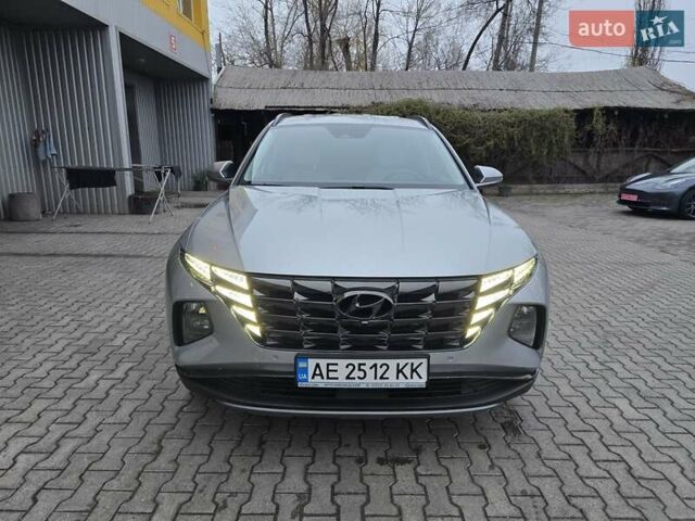 Серый Хендай Туксон, объемом двигателя 2 л и пробегом 39 тыс. км за 30500 $, фото 1 на Automoto.ua