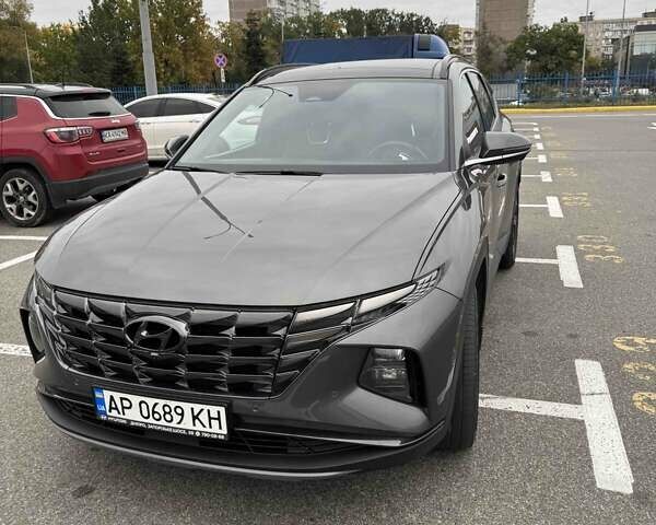 Хендай Туксон 2022 в Запорожье на Automoto.ua Серый Хендай Туксон, объемом двигателя 1.6 л и пробегом 102 тыс. км за 29500 $, фото 1 на Automoto.ua
