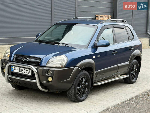 Хендай Туксон 2004 в Ужгороде на Automoto.ua Синий Хендай Туксон, объемом двигателя 2.66 л и пробегом 320 тыс. км за 6900 $, фото 1 на Automoto.ua