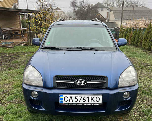 Синій Хендай Туксон, об'ємом двигуна 1.98 л та пробігом 135 тис. км за 7450 $, фото 1 на Automoto.ua