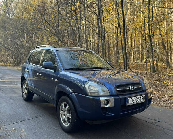 Хендай Туксон 2006 в Житомире на Automoto.ua Синий Хендай Туксон, объемом двигателя 2 л и пробегом 271 тыс. км за 3500 $, фото 1 на Automoto.ua