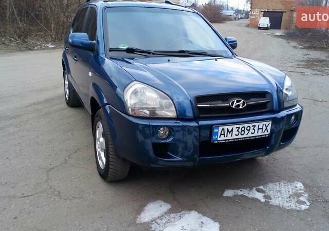 Синій Хендай Туксон, об'ємом двигуна 1.98 л та пробігом 123 тис. км за 8100 $, фото 1 на Automoto.ua