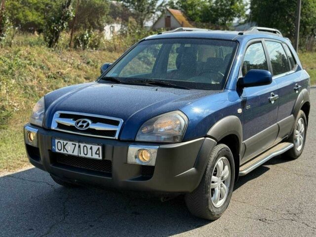 Синій Хендай Туксон, об'ємом двигуна 2 л та пробігом 262 тис. км за 4500 $, фото 1 на Automoto.ua