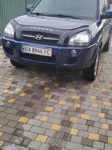 Синій Хендай Туксон, об'ємом двигуна 1.98 л та пробігом 216 тис. км за 8500 $, фото 1 на Automoto.ua