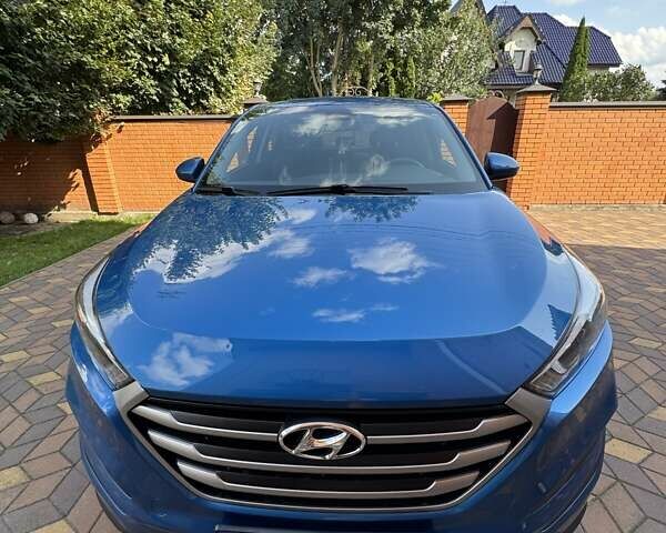 Синій Хендай Туксон, об'ємом двигуна 2 л та пробігом 92 тис. км за 17300 $, фото 1 на Automoto.ua