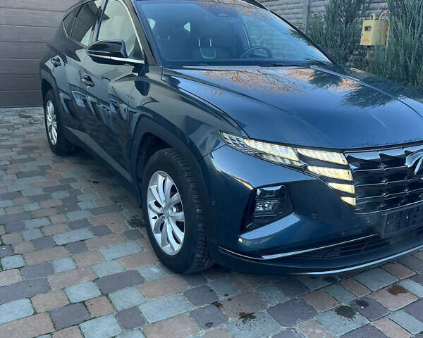 Синий Хендай Туксон, объемом двигателя 1.6 л и пробегом 49 тыс. км за 33500 $, фото 1 на Automoto.ua