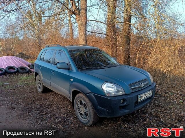 Хендай Туксон 2007 в Сумах на Automoto.ua Зеленый Хендай Туксон, объемом двигателя 2 л и пробегом 250 тыс. км за 6200 $, фото 1 на Automoto.ua