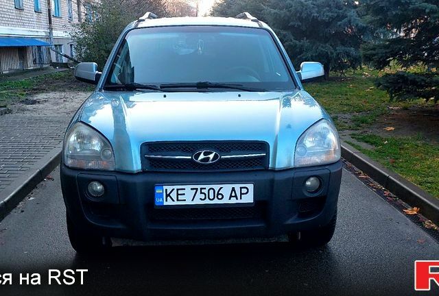 Зелений Хендай Туксон, об'ємом двигуна 2 л та пробігом 227 тис. км за 7800 $, фото 1 на Automoto.ua