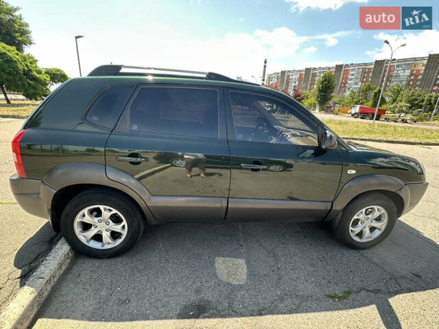 Зелений Хендай Туксон, об'ємом двигуна 2.7 л та пробігом 187 тис. км за 8499 $, фото 1 на Automoto.ua
