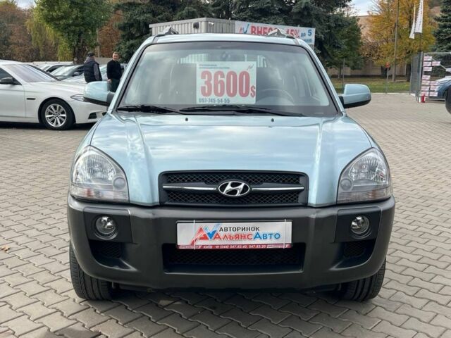 Хендай Туксон 2008 в Кривом Роге на Automoto.ua Зеленый Хендай Туксон, объемом двигателя 2 л и пробегом 48 тыс. км за 11800 $, фото 1 на Automoto.ua