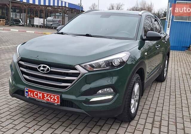 Зелений Хендай Туксон, об'ємом двигуна 2 л та пробігом 218 тис. км за 16999 $, фото 1 на Automoto.ua