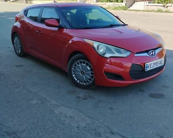 Красный Хендай Велостер, объемом двигателя 1.59 л и пробегом 247 тыс. км за 7500 $, фото 1 на Automoto.ua