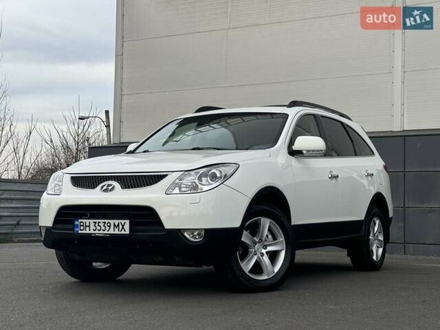 Білий Хендай Вєракруз, об'ємом двигуна 2.96 л та пробігом 217 тис. км за 10900 $, фото 1 на Automoto.ua