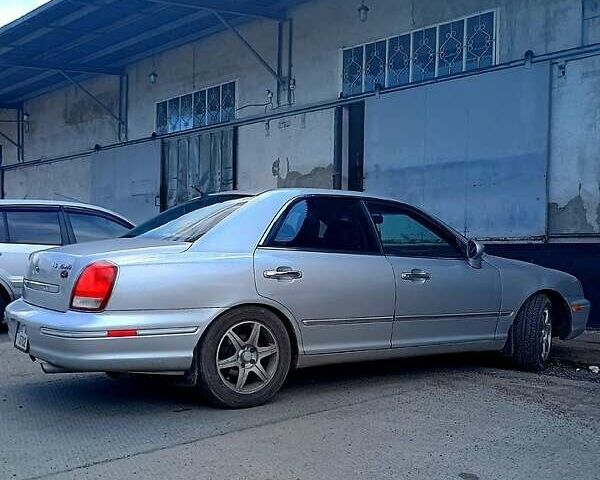 Сірий Хендай КСГ, об'ємом двигуна 3 л та пробігом 272 тис. км за 4600 $, фото 1 на Automoto.ua