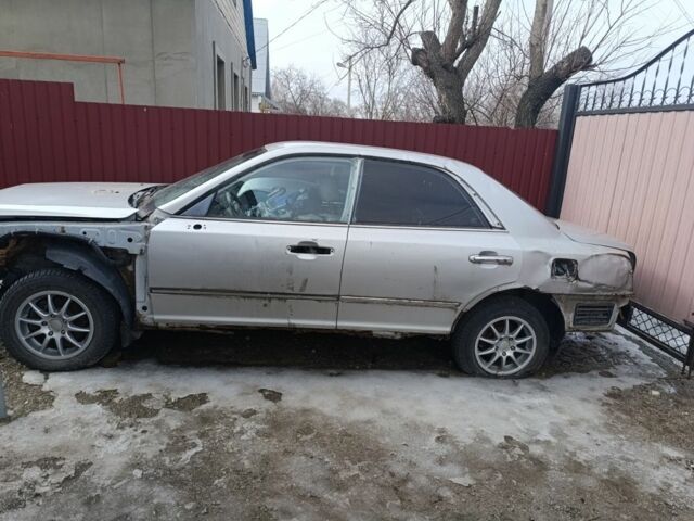 Серый Хендай КСГ, объемом двигателя 3 л и пробегом 320 тыс. км за 1016 $, фото 1 на Automoto.ua