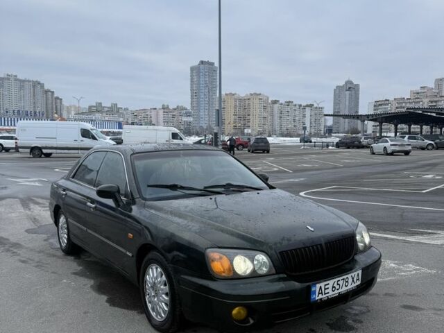 Зеленый Хендай КСГ, объемом двигателя 3 л и пробегом 299 тыс. км за 2999 $, фото 1 на Automoto.ua