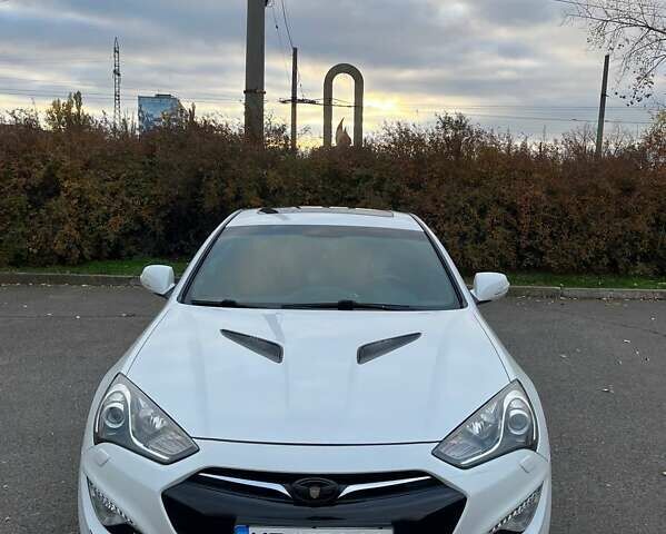 Белый Хендай Genesis Coupe, объемом двигателя 2 л и пробегом 113 тыс. км за 11500 $, фото 1 на Automoto.ua