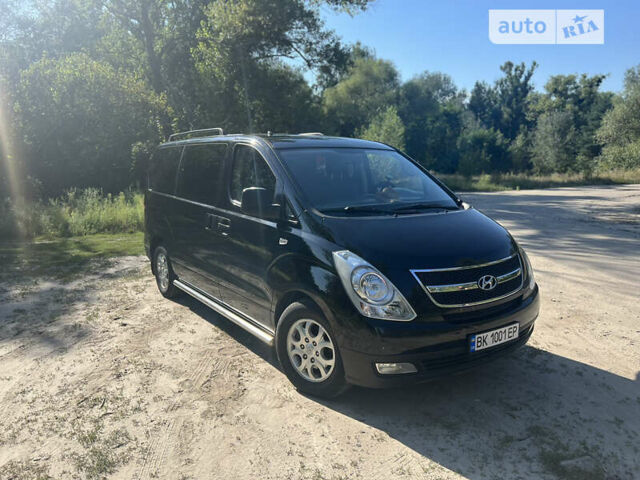 Хендай H-1, об'ємом двигуна 2.5 л та пробігом 212 тис. км за 12500 $, фото 1 на Automoto.ua