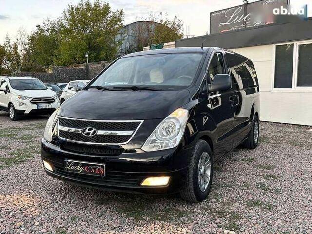 Хендай H-1, объемом двигателя 2.5 л и пробегом 268 тыс. км за 13300 $, фото 1 на Automoto.ua