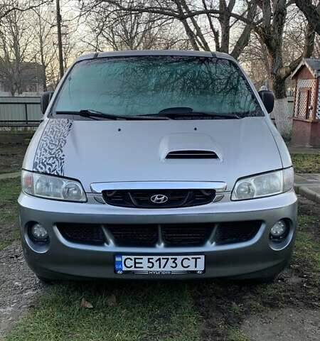 Сірий Хендай H-1, об'ємом двигуна 2.48 л та пробігом 317 тис. км за 5200 $, фото 1 на Automoto.ua