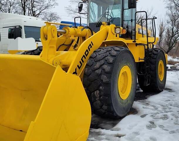 Жовтий Хендай HL 770, об'ємом двигуна 0 л та пробігом 13 тис. км за 65000 $, фото 1 на Automoto.ua