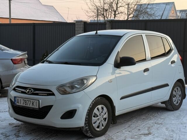 Белый Хендай и10, объемом двигателя 1.1 л и пробегом 193 тыс. км за 4200 $, фото 1 на Automoto.ua