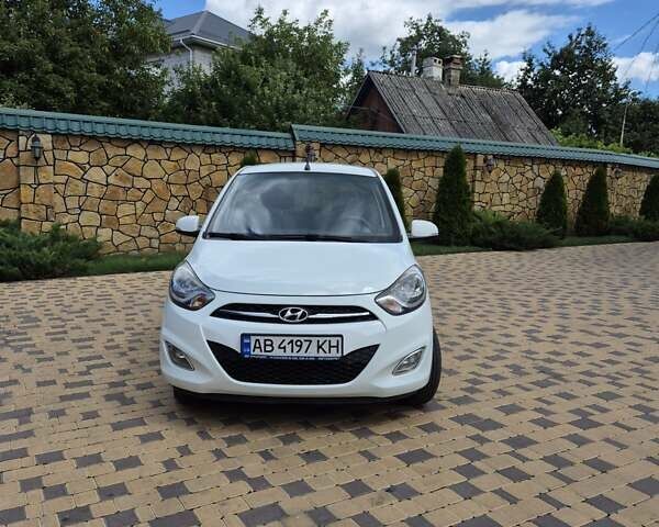 Білий Хендай і10, об'ємом двигуна 1.25 л та пробігом 119 тис. км за 7800 $, фото 1 на Automoto.ua