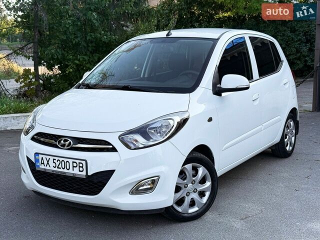 Белый Хендай и10, объемом двигателя 1.25 л и пробегом 54 тыс. км за 7700 $, фото 1 на Automoto.ua