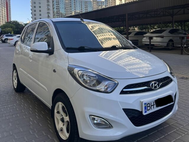 Білий Хендай і10, об'ємом двигуна 0 л та пробігом 76 тис. км за 7500 $, фото 1 на Automoto.ua