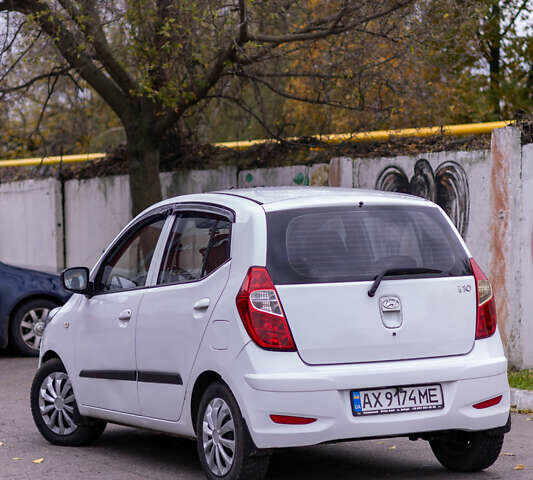 Хендай и10 2013 в Кременчуге на Automoto.ua Белый Хендай и10, объемом двигателя 1.09 л и пробегом 76 тыс. км за 6000 $, фото 1 на Automoto.ua