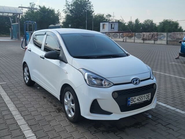 Білий Хендай і10, об'ємом двигуна 1 л та пробігом 70 тис. км за 6499 $, фото 1 на Automoto.ua