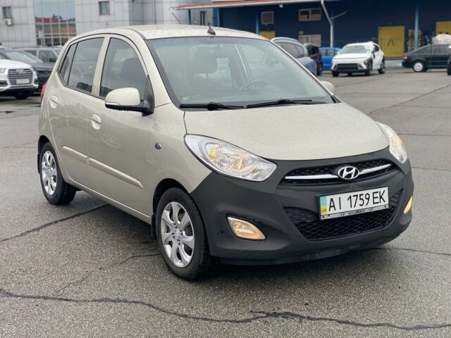 Бежевый Хендай и10, объемом двигателя 1.1 л и пробегом 156 тыс. км за 4550 $, фото 1 на Automoto.ua