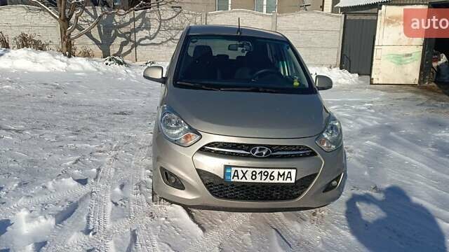 Бежевый Хендай и10, объемом двигателя 1.09 л и пробегом 103 тыс. км за 6900 $, фото 1 на Automoto.ua