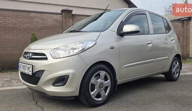 Бежевый Хендай и10, объемом двигателя 1.09 л и пробегом 131 тыс. км за 6666 $, фото 1 на Automoto.ua