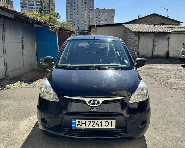 Черный Хендай и10, объемом двигателя 1.09 л и пробегом 77 тыс. км за 5100 $, фото 1 на Automoto.ua