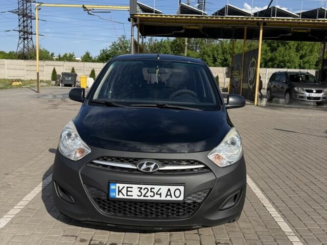 Черный Хендай и10, объемом двигателя 1.1 л и пробегом 113 тыс. км за 4483 $, фото 1 на Automoto.ua