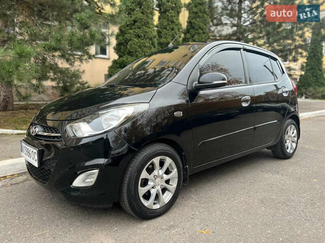 Черный Хендай и10, объемом двигателя 1.25 л и пробегом 110 тыс. км за 7500 $, фото 1 на Automoto.ua
