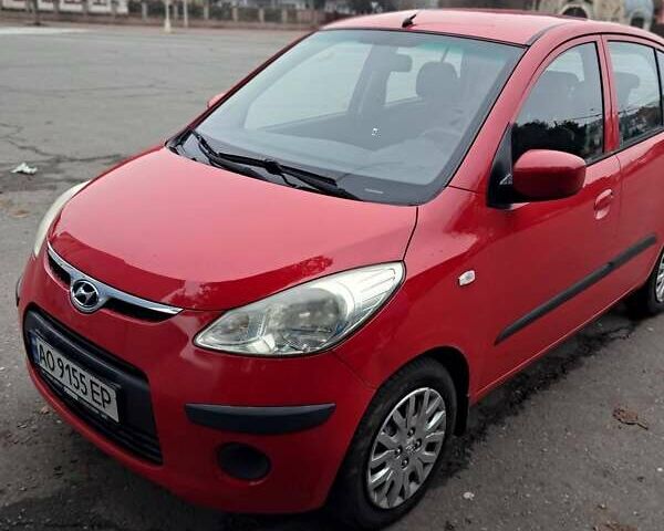 Красный Хендай и10, объемом двигателя 1.09 л и пробегом 194 тыс. км за 4350 $, фото 1 на Automoto.ua