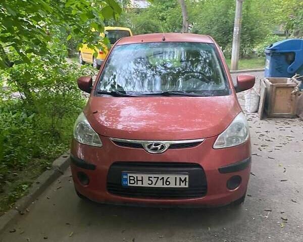 Красный Хендай и10, объемом двигателя 1.09 л и пробегом 167 тыс. км за 5500 $, фото 1 на Automoto.ua